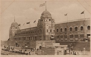 Vstup na stadion, výstava British Empire, Wembley od Unknown photographer