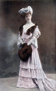Francouzská komička Gabrielle Dorziat (1880-1979) foto od Reutlingera z francouzských novin "Le Theatre" září 1905 od Unknown photographer