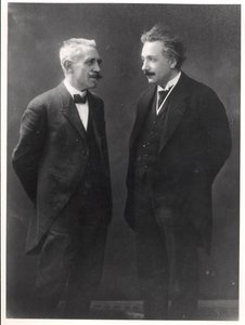 Paul Langevin ja Albert Einstein od Unknown photographer