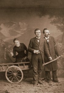 Paul Ree (1849-1901) anglický filozof - Lou Andreas-Salome (1861-1937) (Andreas Salome) ruský psychoanalytik - Friedrich Nietzsche (1844-1900) německý filozof - květen 1882 (Lucern, Atelier Jules Bonnet) od Unknown photographer