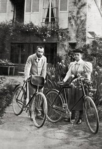 Pierre a Marie Curie ve své zahradě od Unknown photographer
