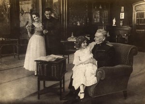 Portrét herečky Cecyl Tryan při natáčení filmu "Spirale della morte" v roce 1918 od Unknown photographer