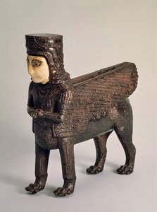 Figurka zdobící trůn, nalezená na místě Toprak Kale, poblíž Van (bronz a kámen) od Urartian