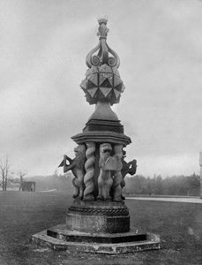 Sluneční hodiny, zámek Glamis, 1924-1926.