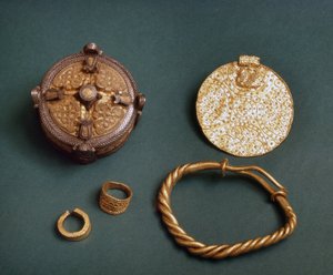 Vikingské šperky z Gotlandu ve Švédsku. 10. století. Stockholm, Historická Museet