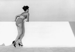 "Bather", Žena v plavkách, asi 1955 (stříbrný želatinový tisk) od Vincenzo Balocchi