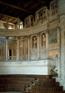 Renesanční architektura: pohled na olympijské divadlo (teatro olimpico) navržený architektem Vincenzem Scamozzim (1552-1616) 1588-1590 Sabbioneta, Itálie od Vincenzo Scamozzi