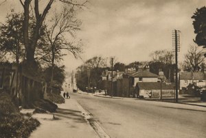 Kde římská cesta do Doveru kříží Shooters Hill Beyond Blackheath, c1935. od W. Whiffin