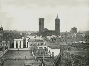 Část starého města s katedrálou, Barcelona, Španělsko, 1895. NE od W and S Ltd