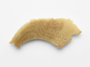 Přívěsek v podobě ptáka, jeden z páru, cca 1050-950 př. n. l. (nefrit, nefrit) od Western Zhou Dynasty Chinese School