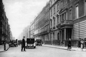 Harley Street, Londýn, 1926-1927.