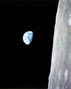 Earthrise - Apollo 8, 24. prosince 1968. od William A Anders
