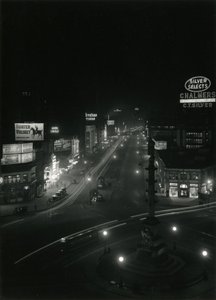 Noční pohled v Columbus Circle, c.1910-21 od William Davis Hassler
