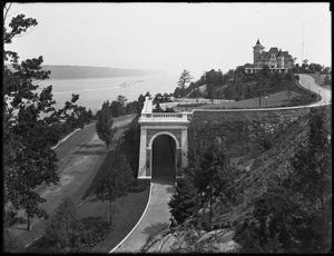 Tryon Hall, Billings Estate, Inwood, New York City, cca 1914