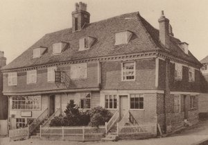 Kostelní dům, Goudhurst, Kent (čb fotografie) od William Galsworthy Davie