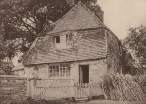 Chata na rohu hřbitova, Hellingley, Sussex (čb fotografie) od William Galsworthy Davie