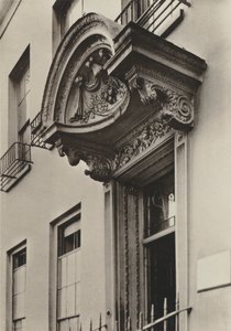 Doorway, 9, Grosvenor Road, Londýn (černobílá fotografie) od William Galsworthy Davie