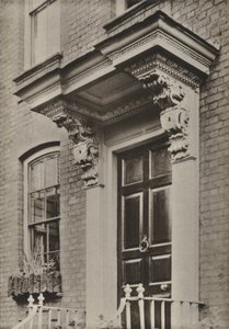 Doorway, Church Road, Richmond, Surrey (č/b fotografie) od William Galsworthy Davie