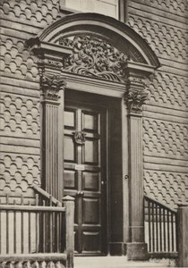 Doorway, Cranbrook, Kent (černobílá fotografie) od William Galsworthy Davie