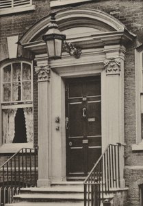 Doorway, Southgate Street, Winchester (černobílá fotografie) od William Galsworthy Davie
