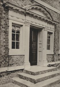 Doorway, The Broad, Hellingly, Sussex (černobílá fotografie) od William Galsworthy Davie