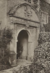 Doorway, The Manor, Upper Swell, Gloucestershire (černobílá fotografie) od William Galsworthy Davie