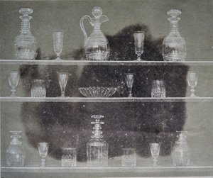 Skleněné předměty, Fotografie, z Pencil of Nature, 1844 od William Henry Fox Talbot