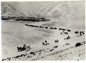 Průkopníci sbírající imigranty z vlakového nádraží a vedou je do Mormon Salt Lake City od William Henry Jackson