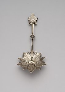 Bonbon server, cca 1906-1908 (stříbrný) od William Linker