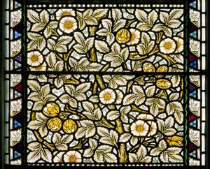 Kirkcaldy Old Kirk, Morris & Co., William Morris, Wild Roses & Hazelnuts, 1886 od William Morris