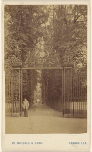 Trinity Cole Avenue od William Nichols and Sons