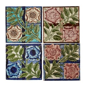 Čtyři dlaždice se vzorem "Rose Trellis", č. 661 od William de Morgan