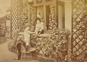 [Děti si hrají u okna] od Willoughby Wallace Hooper