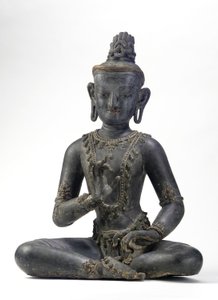 Bódhisattva v nepálsko-čínském stylu (lak, látka, stopy modré, zlaté a zelené barvy a plátkové zlato) od Yuan Dynasty Chinese School