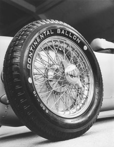 Přední kolo závodního vozu Auto-Union z roku 1911, asi 1934-1935