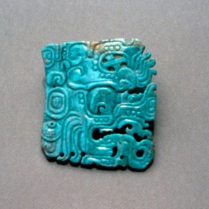 Rytina Itzamna z hrobky v Topoxte, Peten, Guatemala, klasické období, cca 300-900 našeho letopočtu (nefrit) od Hippolyte Lalaise Devéria