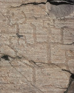 Itálie, Lombardie, údolí Camonica, petroglyfy na skále