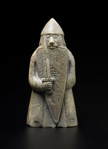 Lewis Chesspiece - Berserker (mroží slonovina)