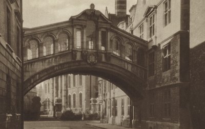 Hertford College, The Bridge (černobílá fotografie) od (after) English photographer