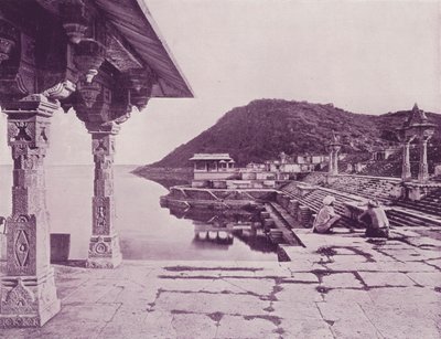 Marble Ghat, Rainuggur, Oodeypore (černobílá fotografie) od (after) English photographer