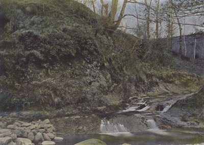 Údolí Cere, poblíž Vic-sur-Cere (barevné fotografie) od (after) French Photographer