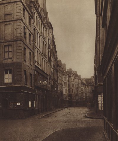 Rue de la Ferronnerie, převzato z rue de la Reynie, začátek ulice stále zůstává (černobílá fotografie) od (after) French Photographer