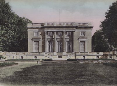 Le Petit Trianon, Malý Trianon (barevné foto) od (after) French Photographer