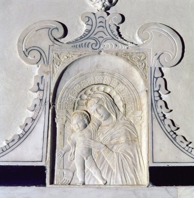 Basreliéf Madony s dítětem (mramor) od (attr. to) Donatello