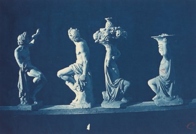 Čtyři sochy od Adolphe Terris