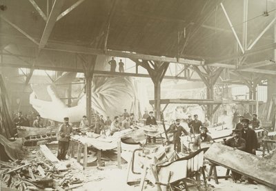 Muži v dílně tlučou měděné plechy pro stavbu sochy svobody, 1883 od Albert Fernique
