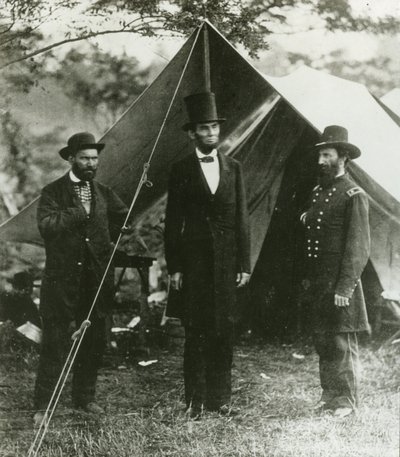 Abraham Lincoln s Allanem Pinkertonem a generálmajorem Johnem A. McClernandem, 1862 od Alexander Gardner