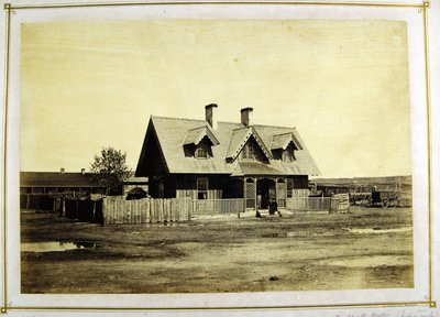 Dům plukovníka Bullocka, indiánský obchodník, Fort Laramie, 1868 (albumenový tisk) od Alexander Gardner