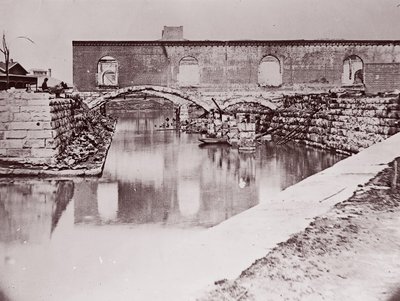 Ruiny poblíž Canal Basin, Richmond, 1865. od Alexander Gardner