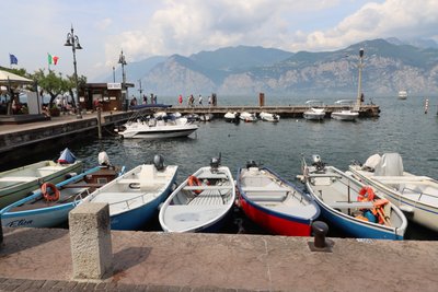 Jezero Garda Itálie od Alexandra Joseph
